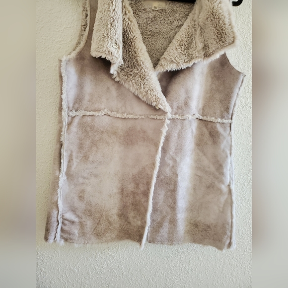 Dylan Women Gray Faux-Suede Shearling Sleeveless Vest Jacket Coat M - Picture 2 of 9